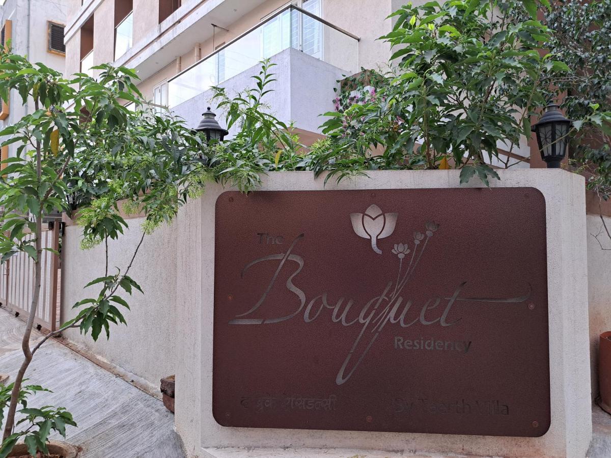 Bouquet Residency Hotel Nashik Exterior photo