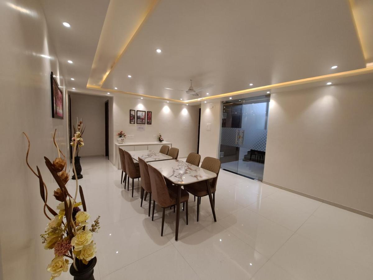 Bouquet Residency Hotel Nashik Exterior photo
